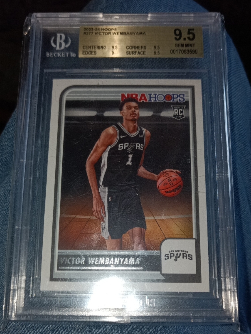 2023-24 NBA Hoops Victor Wembanyama Rookie Card - San Antonio Spurs